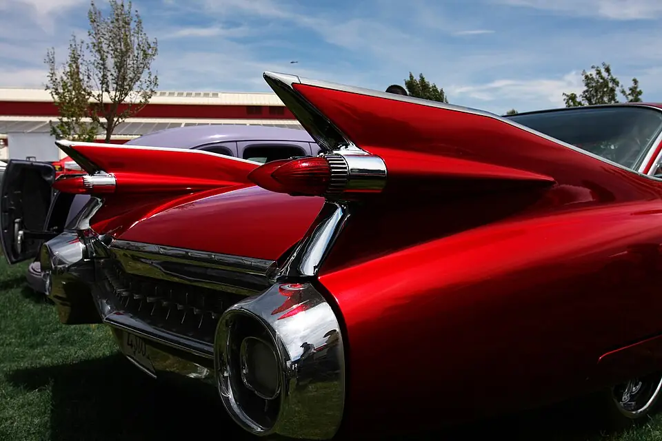 1959 Cadillac tailfins and bullet-shaped lamps