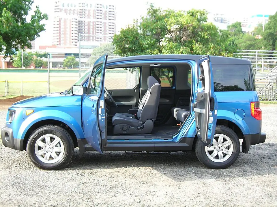 2008 Honda Element with its side doors open