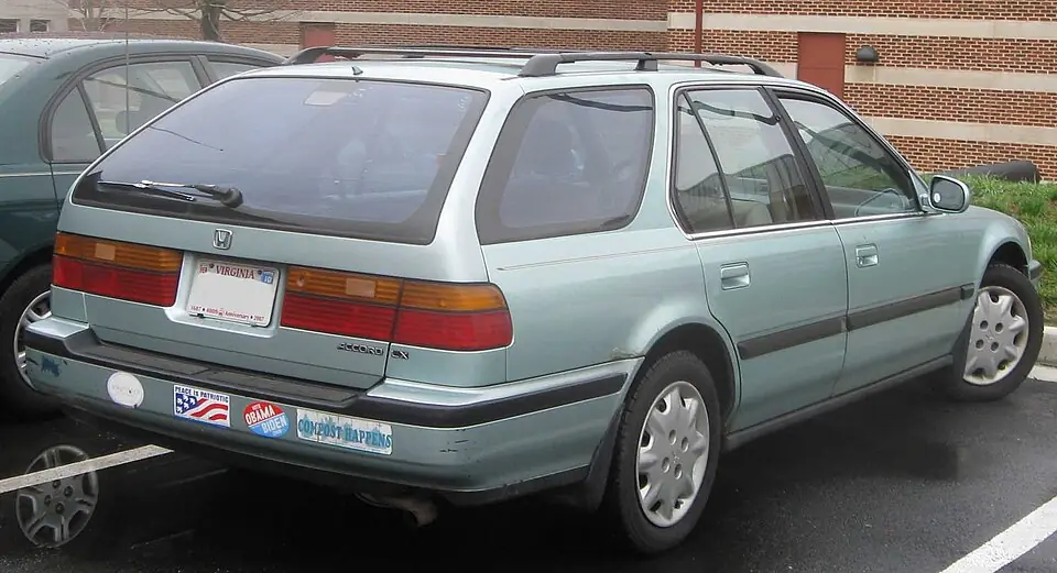 Honda Accord LX wagon, exterior context