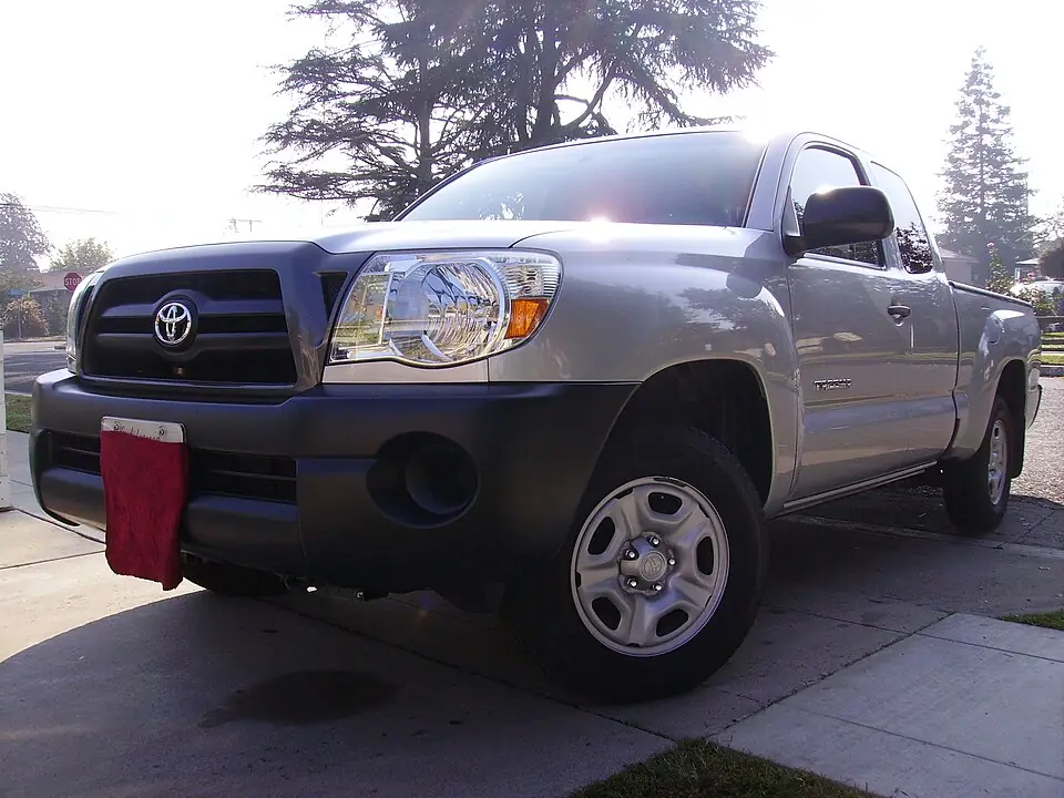 2006 Toyota Tacoma Access Cab, exterior context with access doors closed